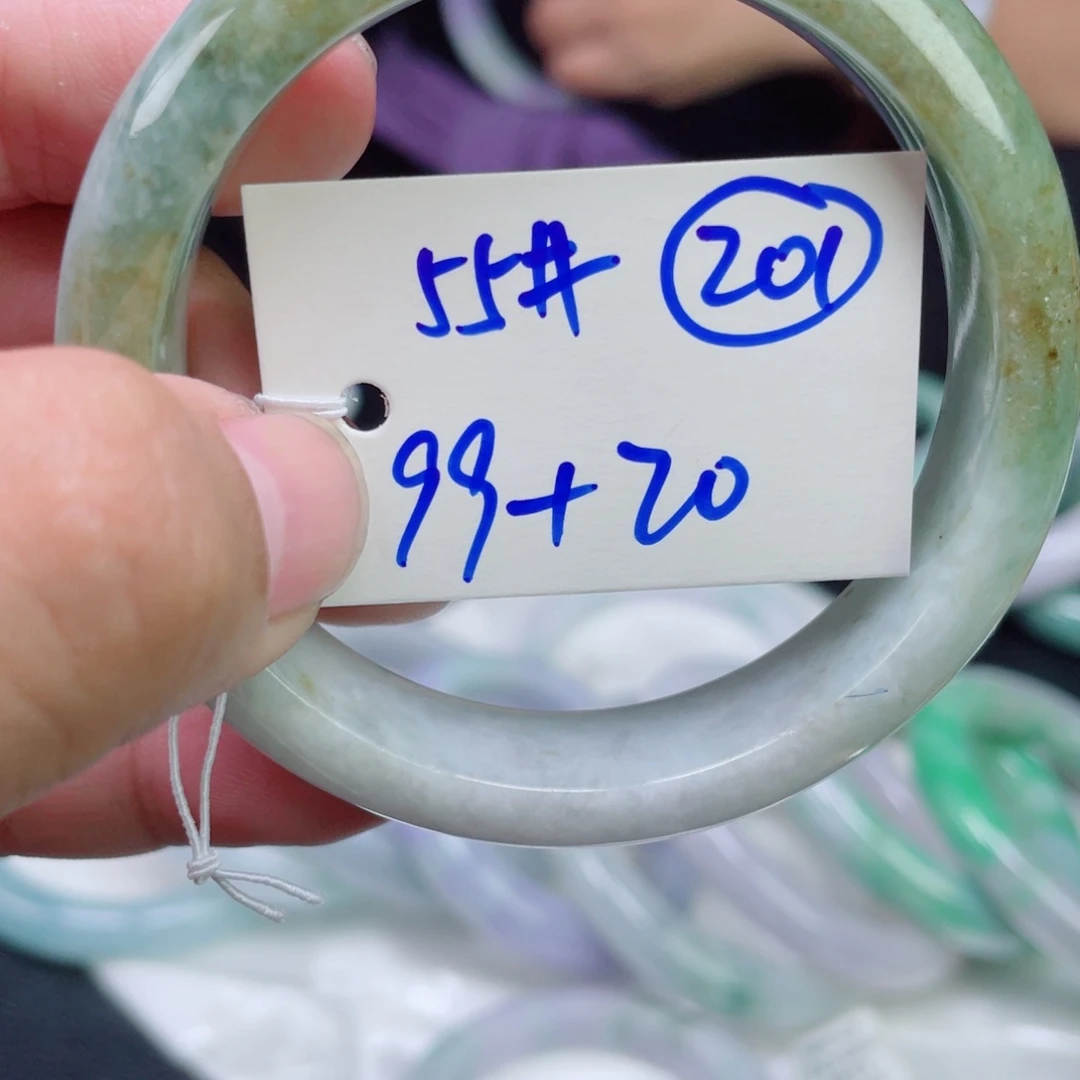 翡翠未镶嵌手镯201