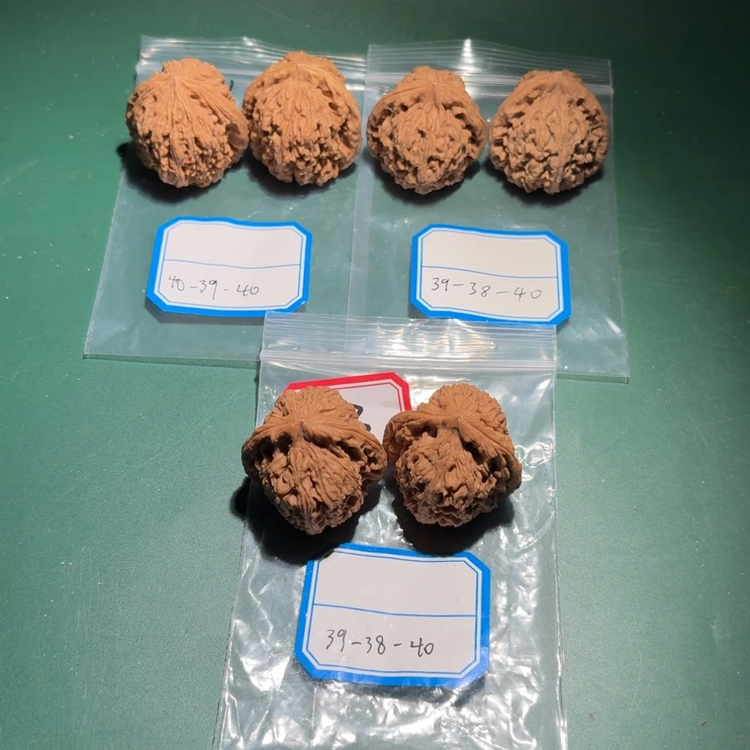 文玩核桃吊坠054号