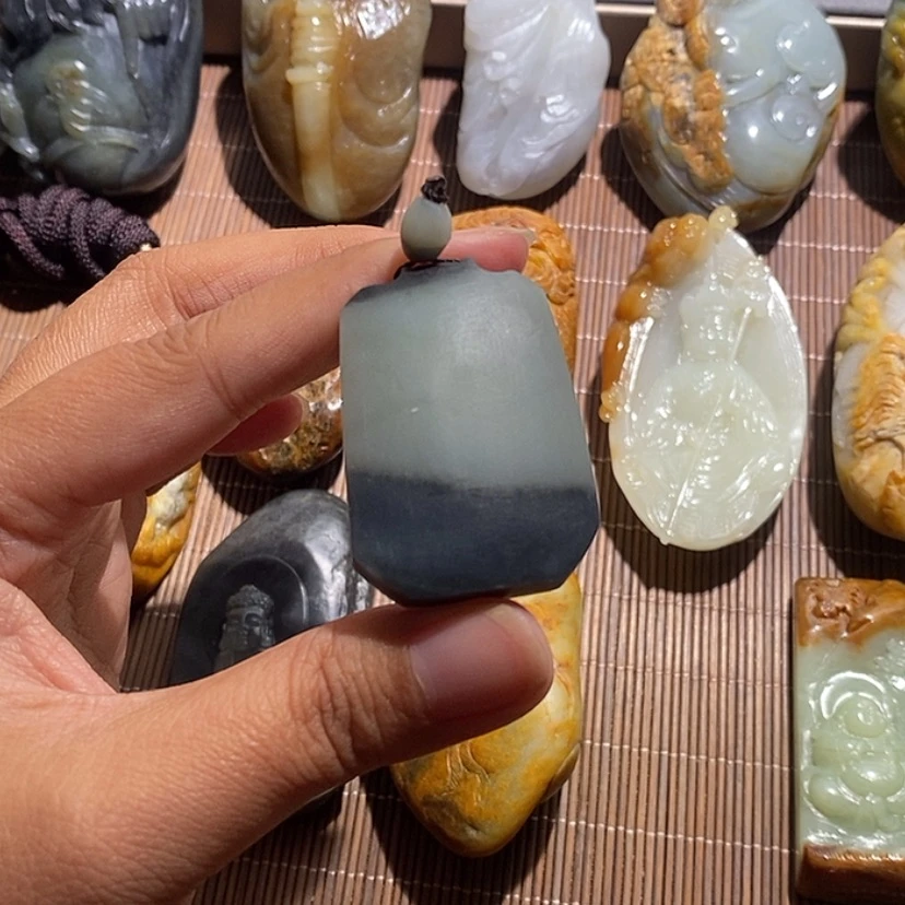 【闪购商品】和田玉把件未镶嵌稀***?定制