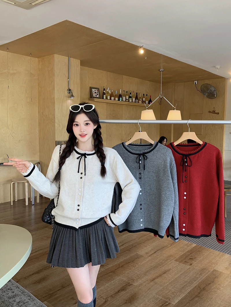 2025秋装新款胖mm大码女甜美减龄撞色系带蝴蝶结长袖针织上衣