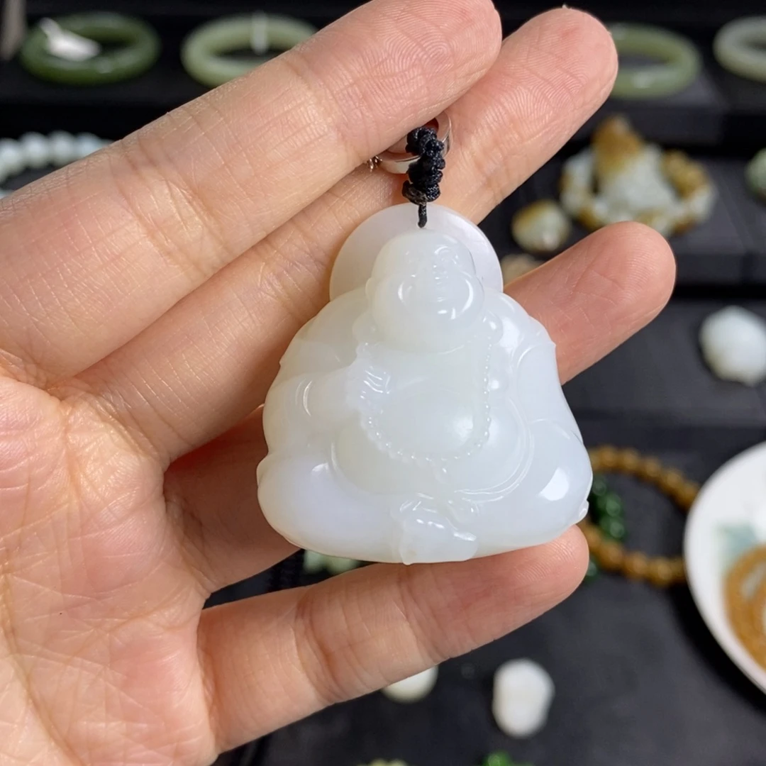 颈饰未镶嵌和田玉