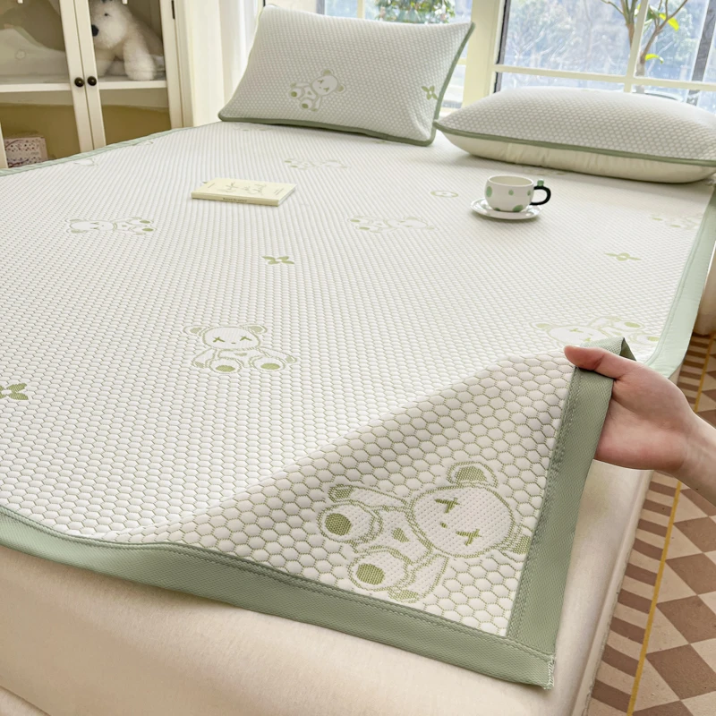 A类卡通小熊冰豆豆凉席夏季凉感冰丝席2025新款可机洗空调软席子