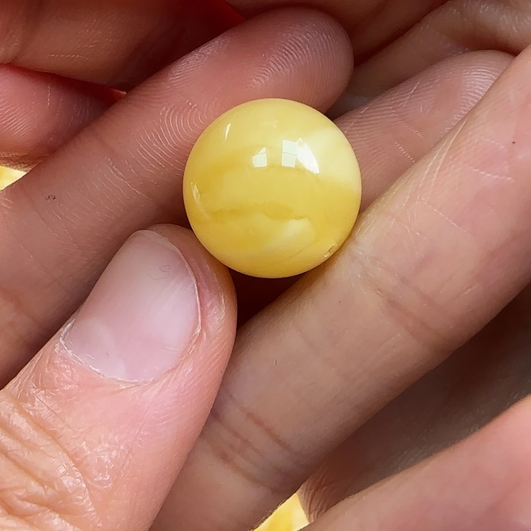 蜜蜡未镶嵌珠宝奇石