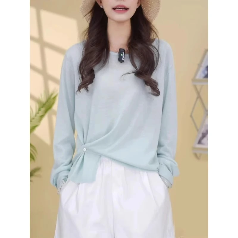 芯娇晴蓝色侧扣冰丝防晒针织t恤女夏季薄款罩衫2025新款宽松上衣