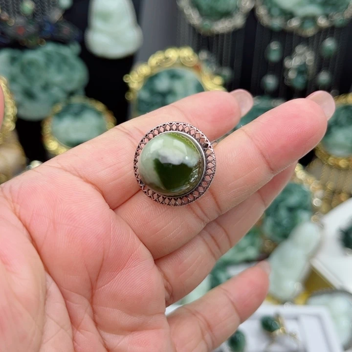 银S925镶嵌透闪石-蛇纹石玉戒指