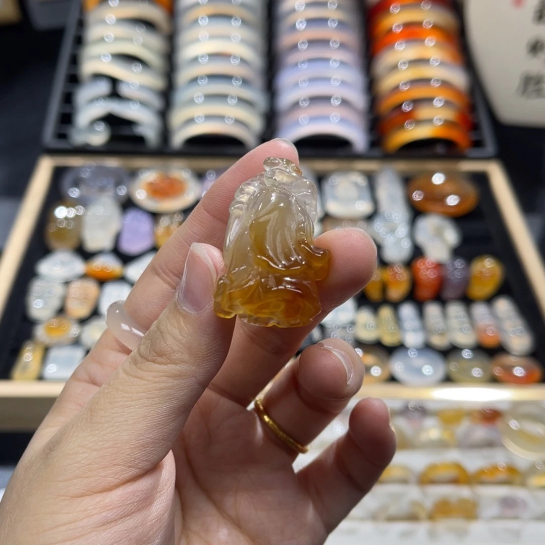 玛瑙/玉髓未镶嵌颈饰