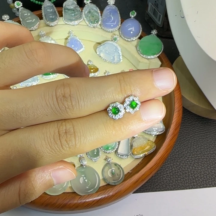 银S925镶嵌翡翠耳饰