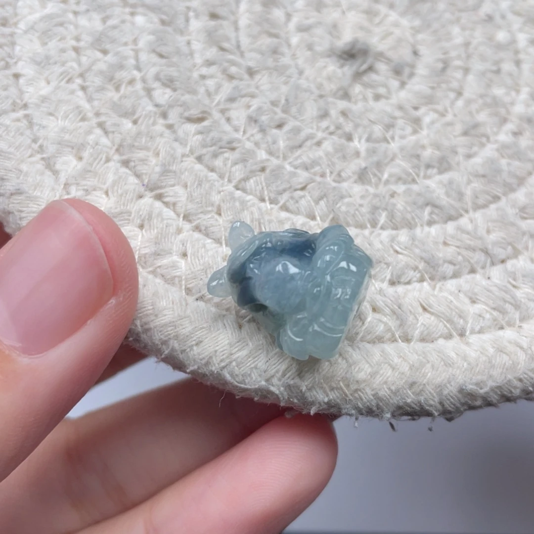 翡翠未镶嵌颈饰天然A货缅甸翡翠