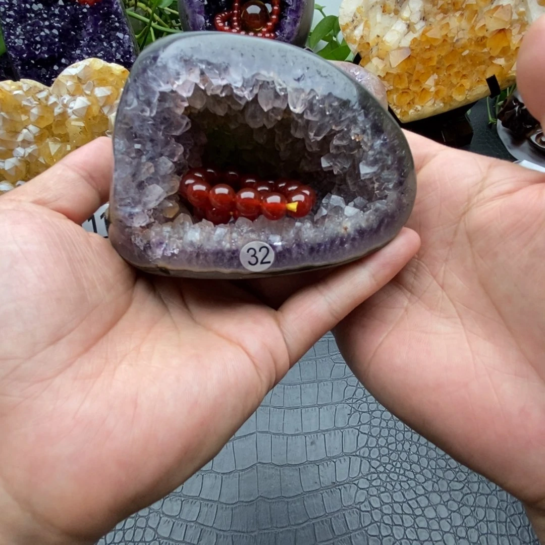 紫晶未镶嵌大型摆件（非配饰）