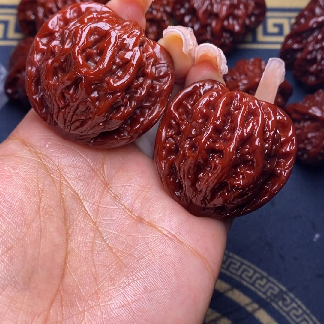 文玩核桃吊坠虎头44