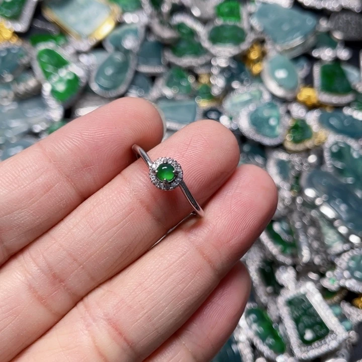 翡翠未镶嵌戒指天然A货翡翠镶嵌