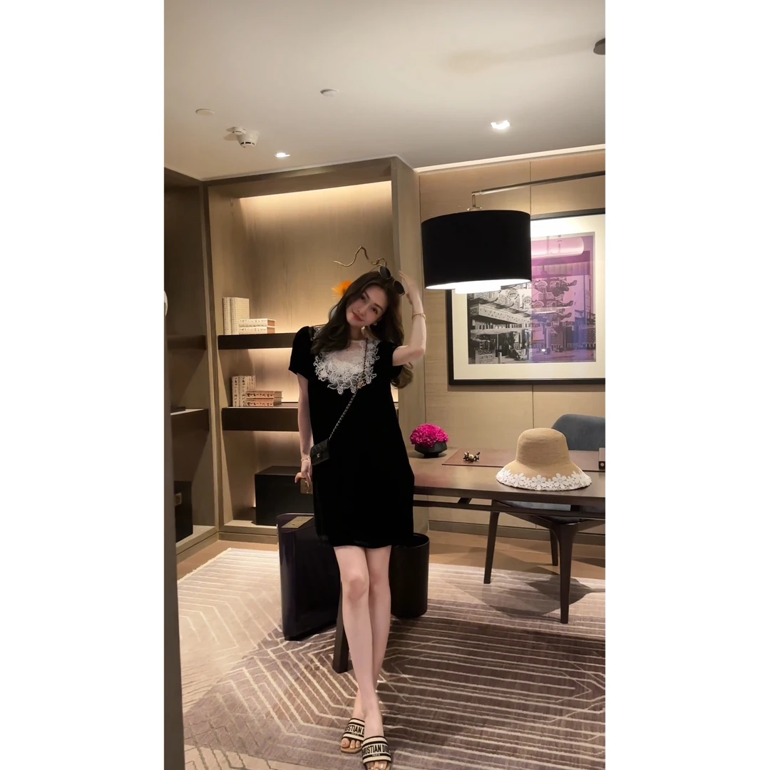 W·HAHA【夜色阑珊】100真丝丝绒拼接重工烫钻立体蕾丝连衣裙52260