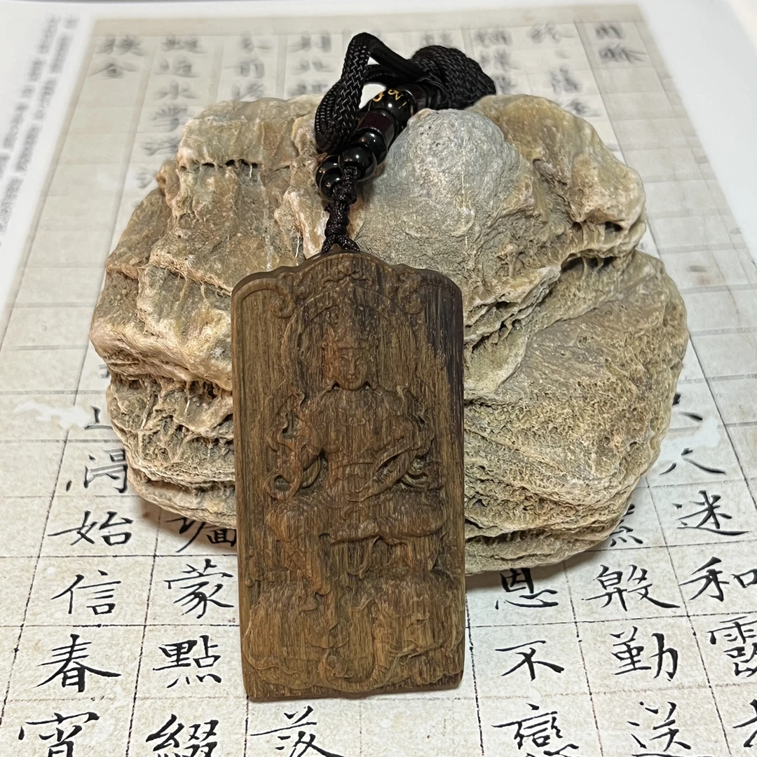 Z-322【达拉干百年老料挂牌】沉香约70x40mm,32.24g