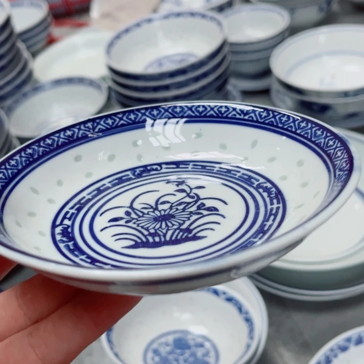 青花玲珑5.5寸骨碟兰花深的