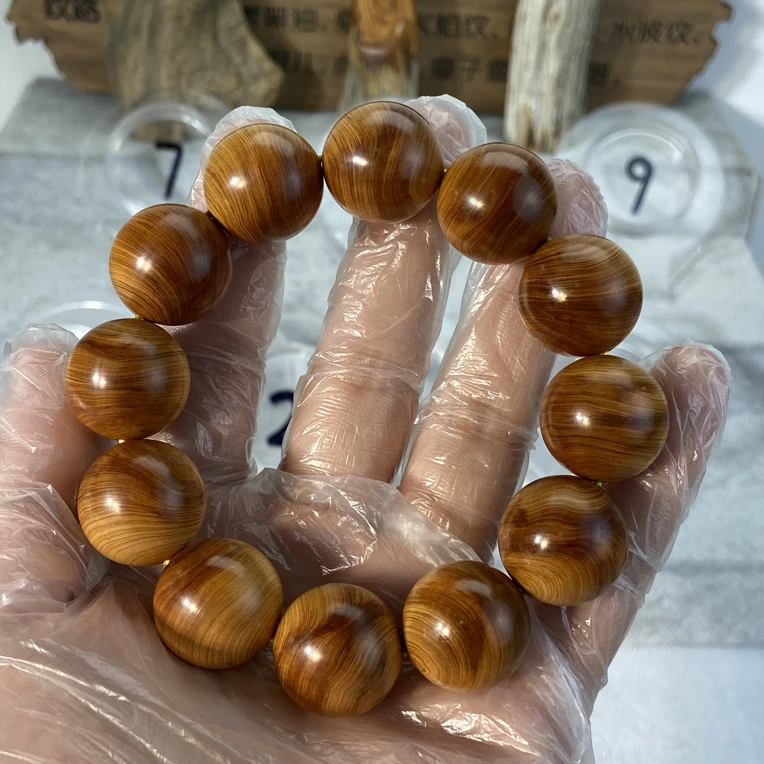 太行崖柏陈化料，2.0高红油，精品料质，纹理超细腻，味道香，密度高