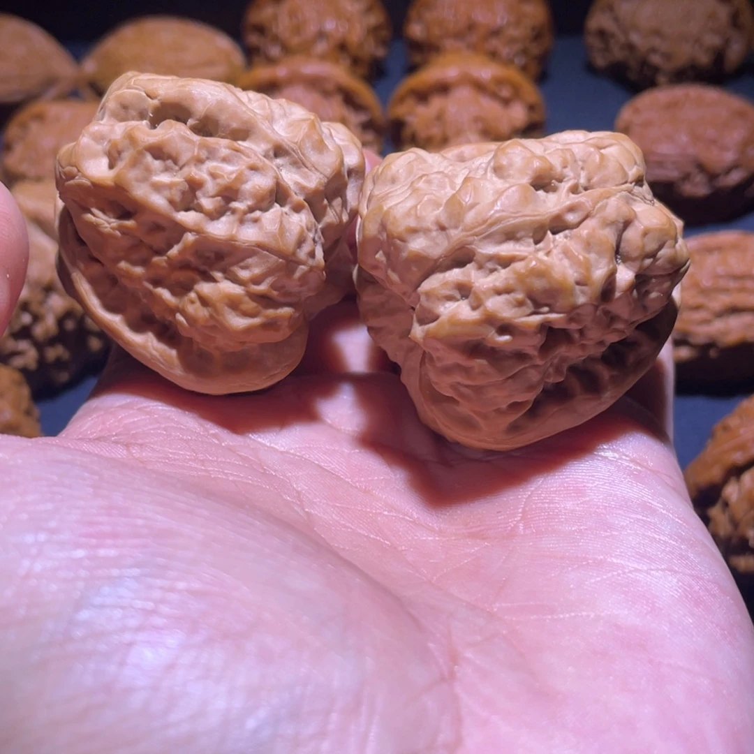 文玩核桃吊坠39边44肚怀柔蛤蟆头