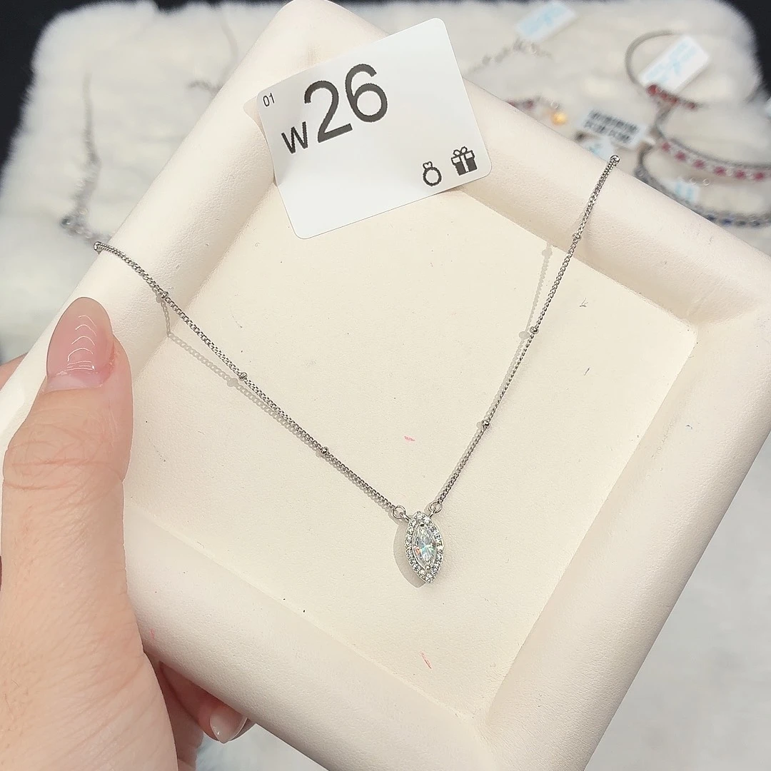 925银合成碳硅石w