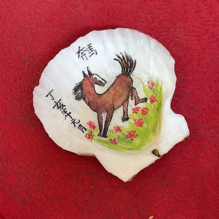 陶瓷摆件不固定一件陶瓷摆件不固定一件