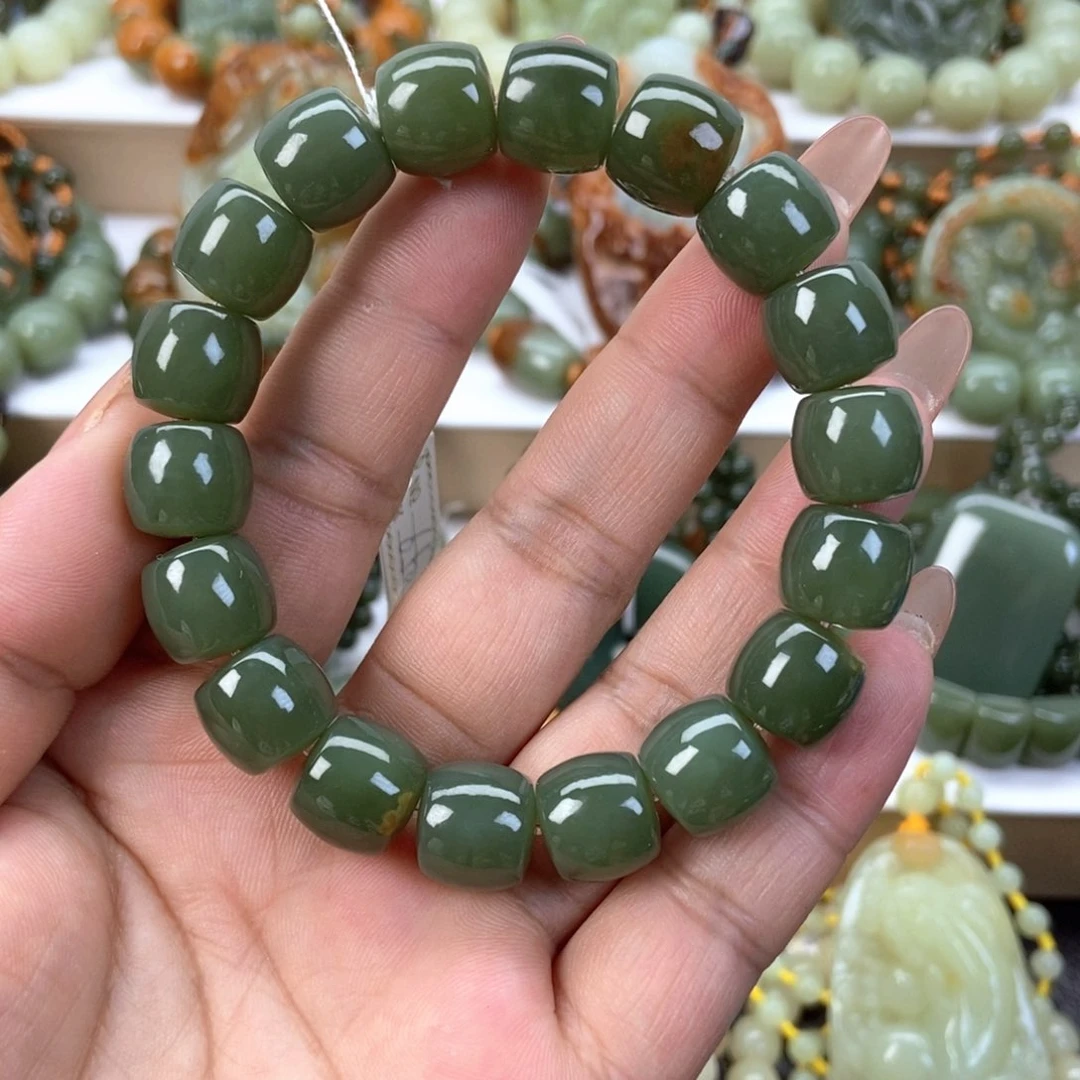 透闪石质玉手串未镶嵌