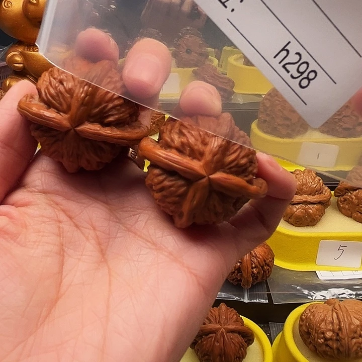 ℳ***࿐文玩核桃吊坠四棱