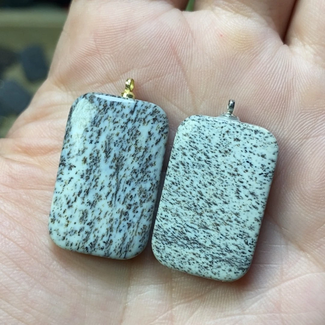 和田玉颈饰未镶嵌元*