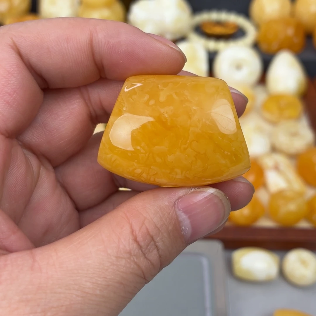 蜜蜡未镶嵌吊坠(不含链)