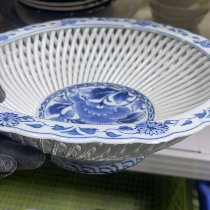 亚***霞回流瓷器拉的盘子