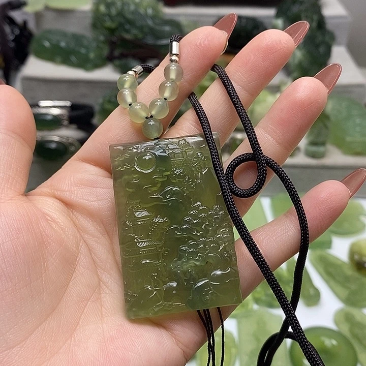 未镶嵌蛇纹石玉挂件雨*