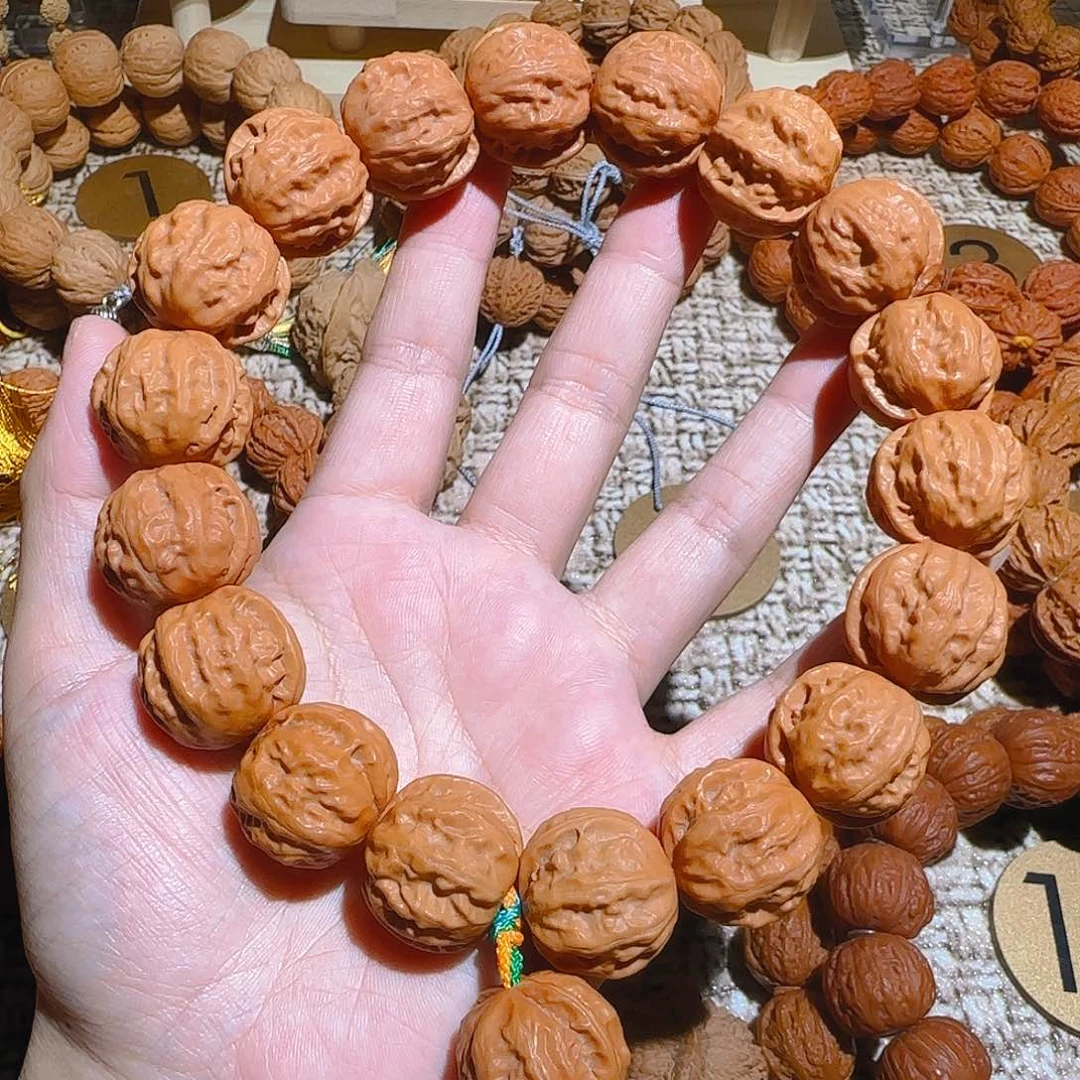 ?***三文玩核桃磨盘京八棱手持