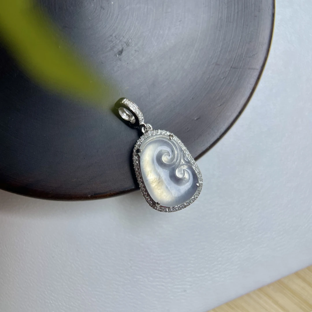 天然A货翡翠高冰种如意吊坠18k金南非真钻镶嵌项链轻奢时尚款