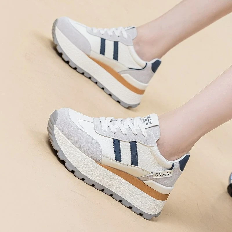 2025秋季新款内增高厚底休闲老爹鞋系带坡跟拼色阿甘鞋学生鞋女