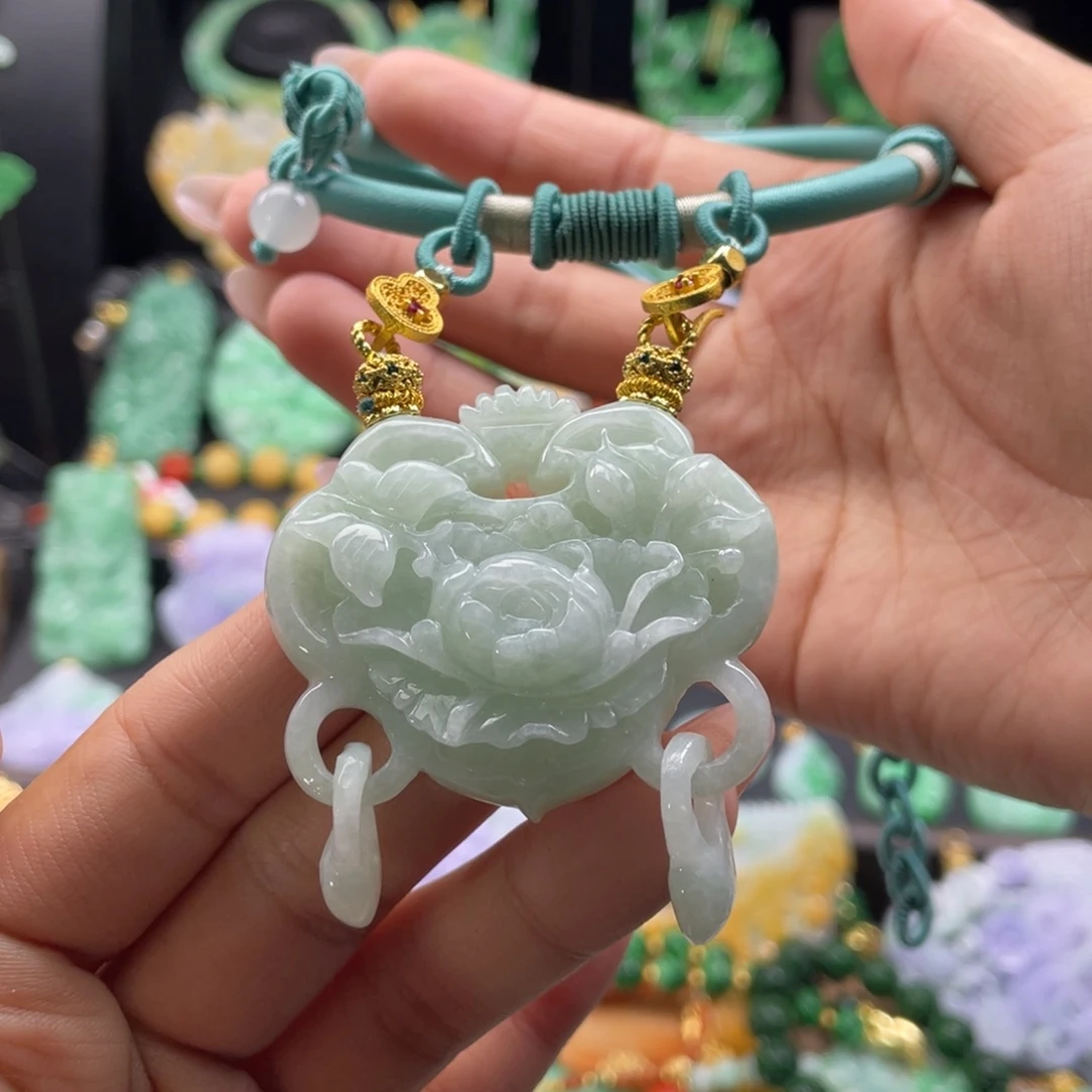 翡翠未镶嵌颈饰代编织