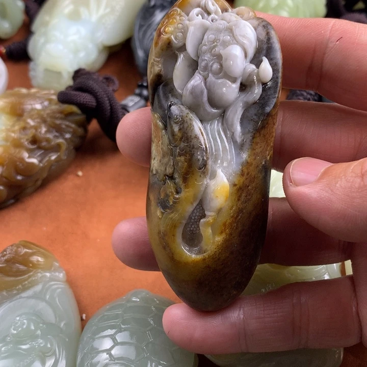 未镶嵌和田玉挂件