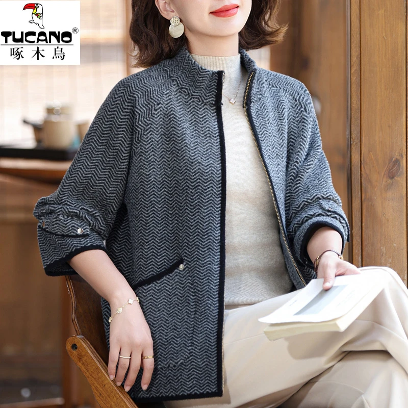 啄木鸟妈妈秋装呢小香风外套中年女士针织开衫外套中老年千鸟格毛