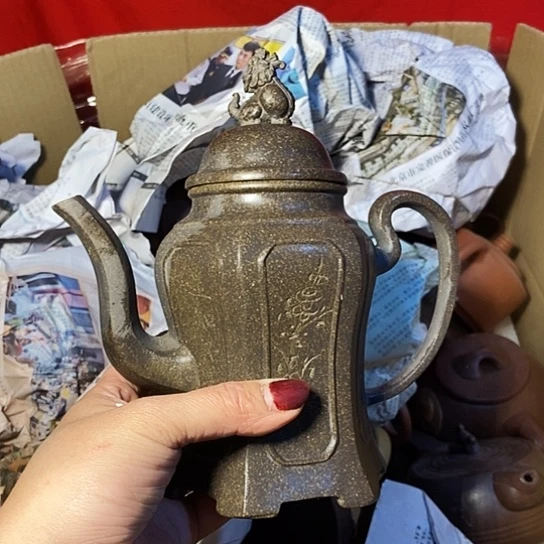 手工制作宜兴紫砂壶