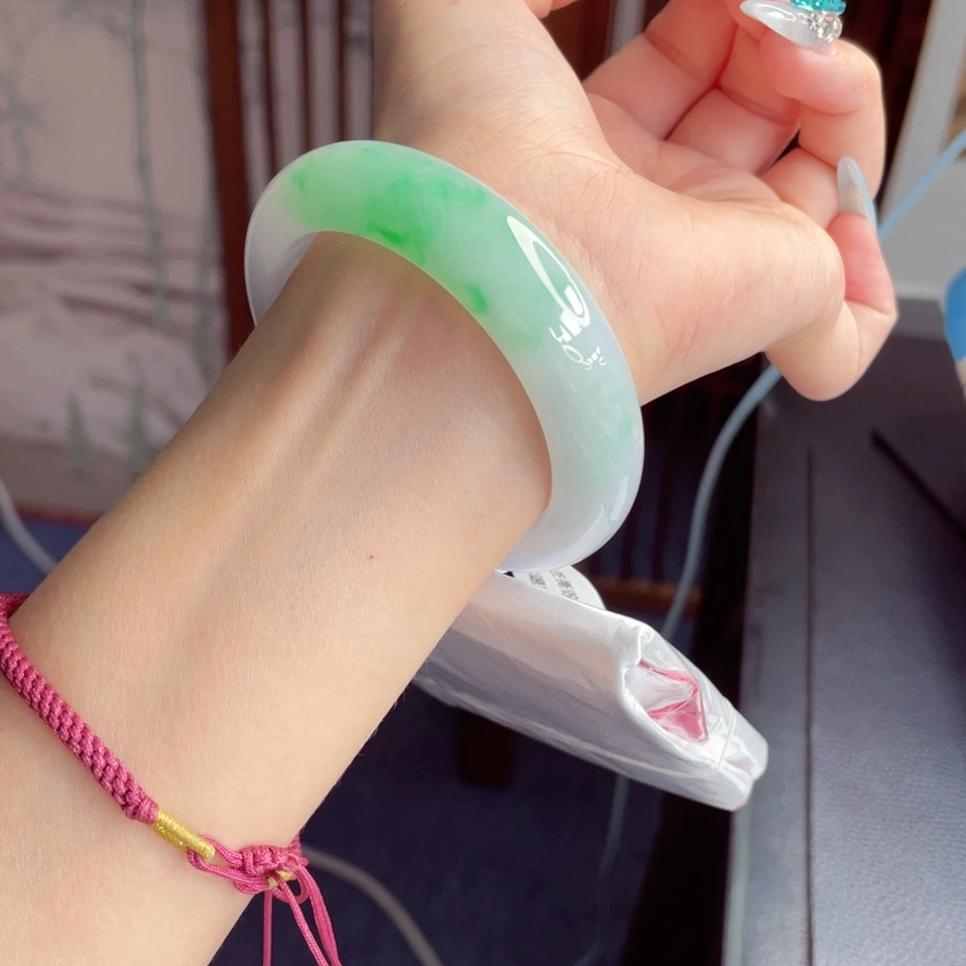 翡翠手镯未镶嵌5253圈9924