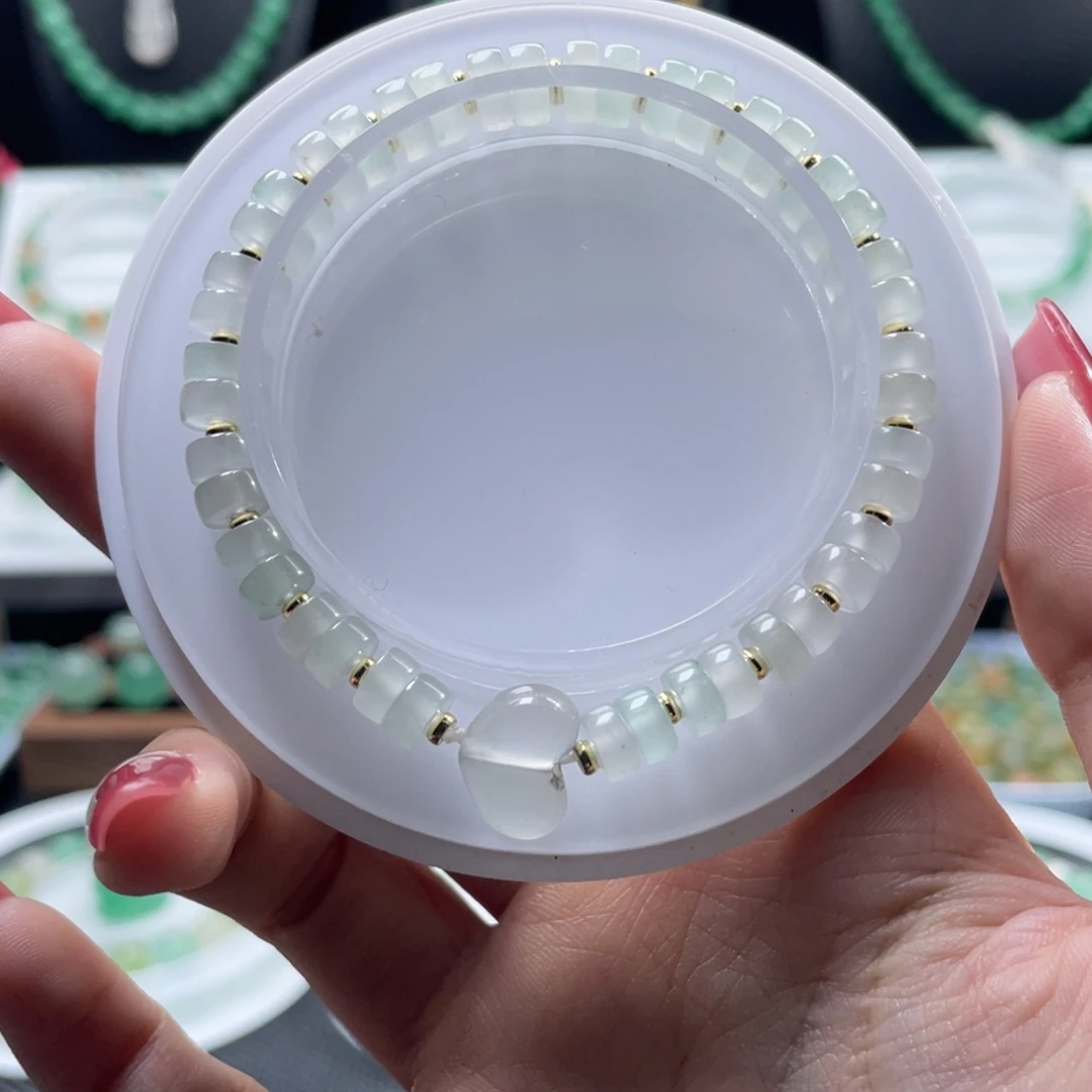 石英质玉（非洲翠）合金手串