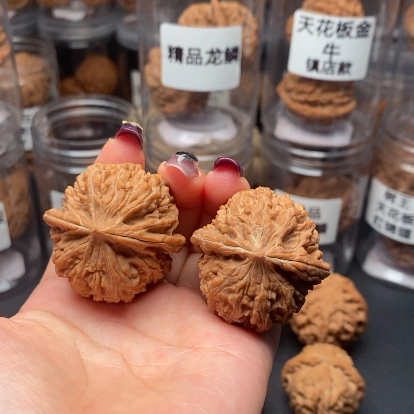 【闪购商品】吊坠文玩核桃137狮子头37