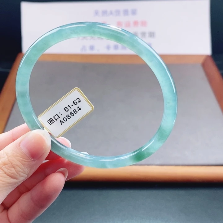 翡翠未镶嵌手镯翡翠手镯25
