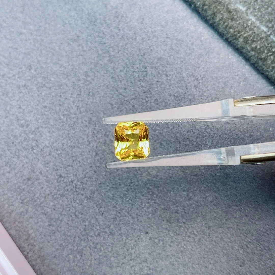 彩色蓝宝石裸石未镶嵌2.1ct 金丝雀