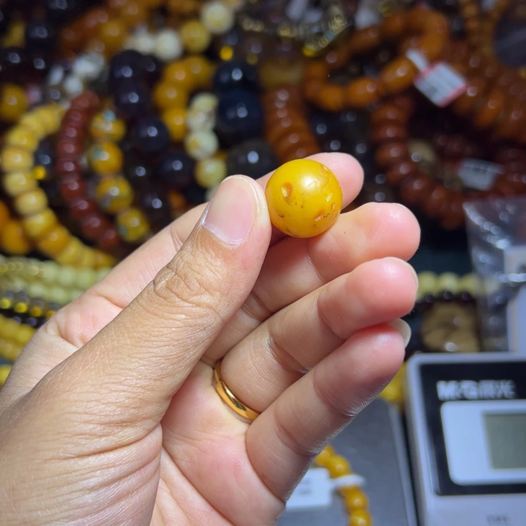 未镶嵌琥珀珠宝奇石35