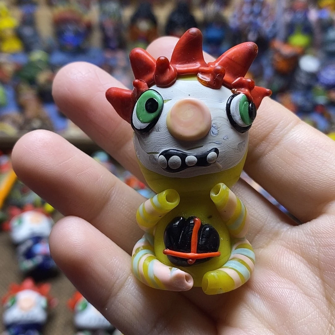 颈饰琉璃小坏娃一个03