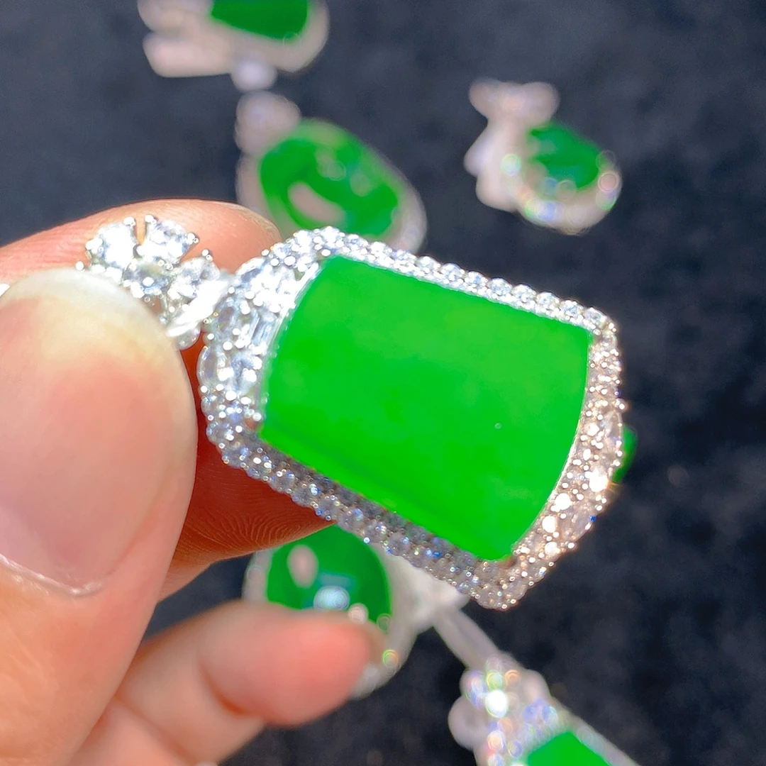 颈饰银S925镶嵌翡翠