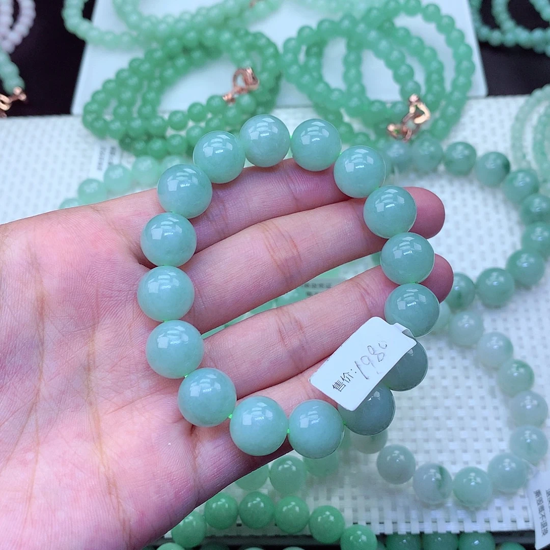 翡翠未镶嵌毛衣链