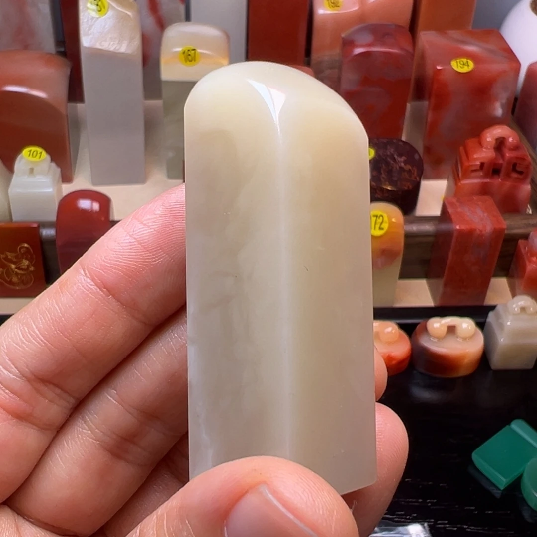寿山石印石老挝结晶白1.8/5.9