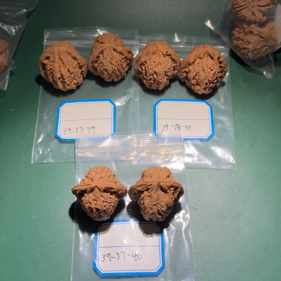 吊坠文玩核桃南疆17