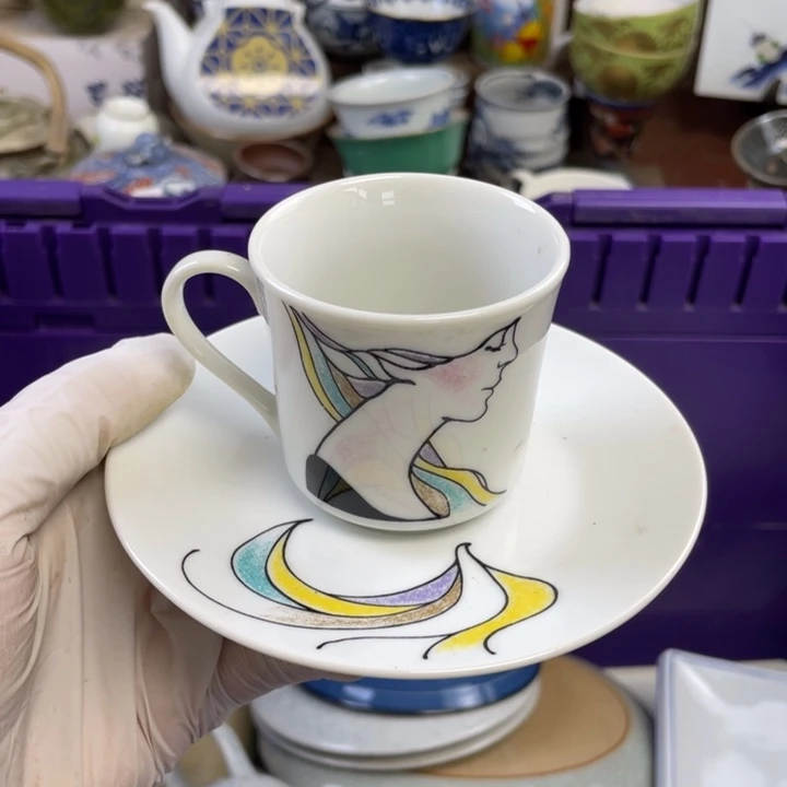 琉璃手工艺品他家瓷器真美…开播了