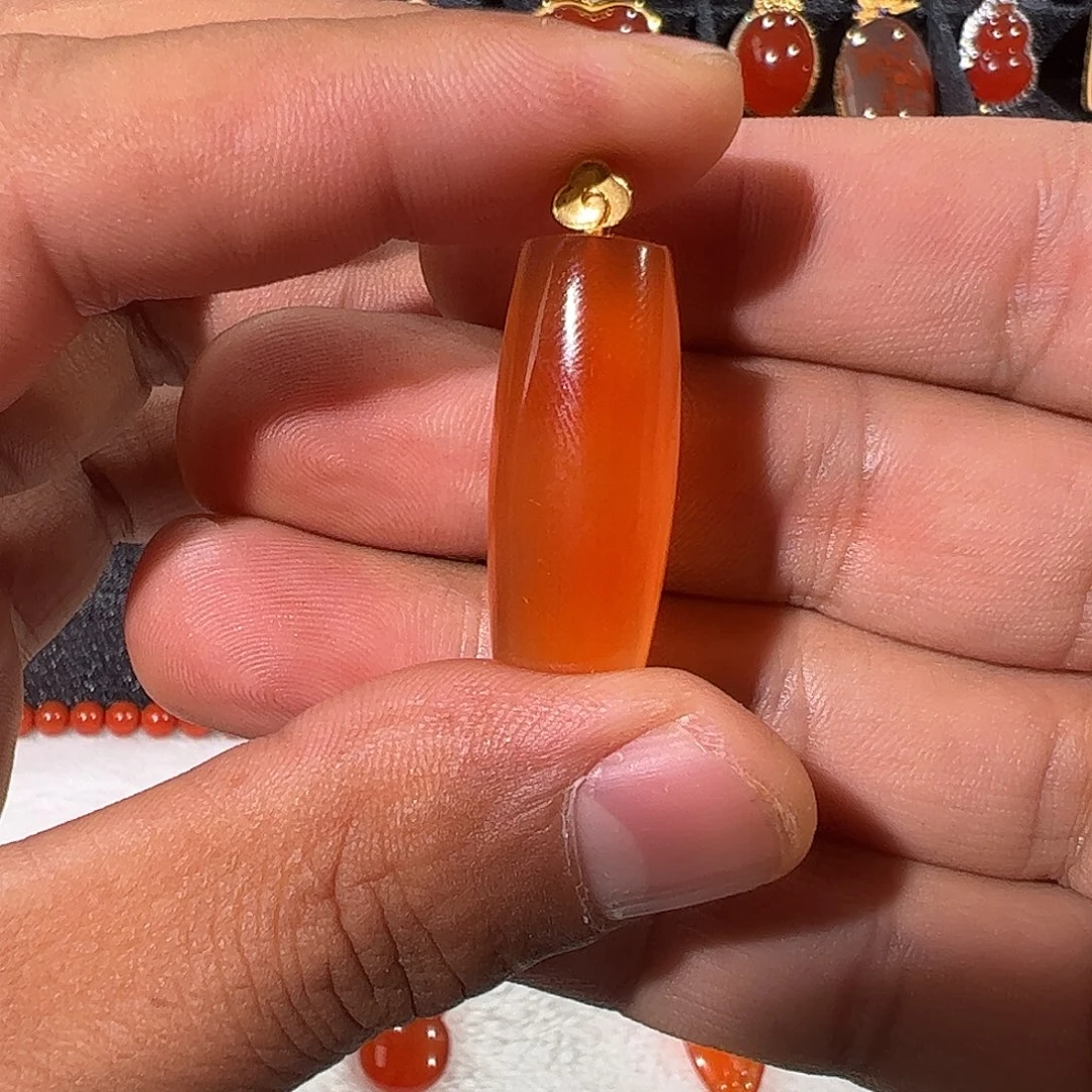 南红玛瑙18K金镶嵌颈饰