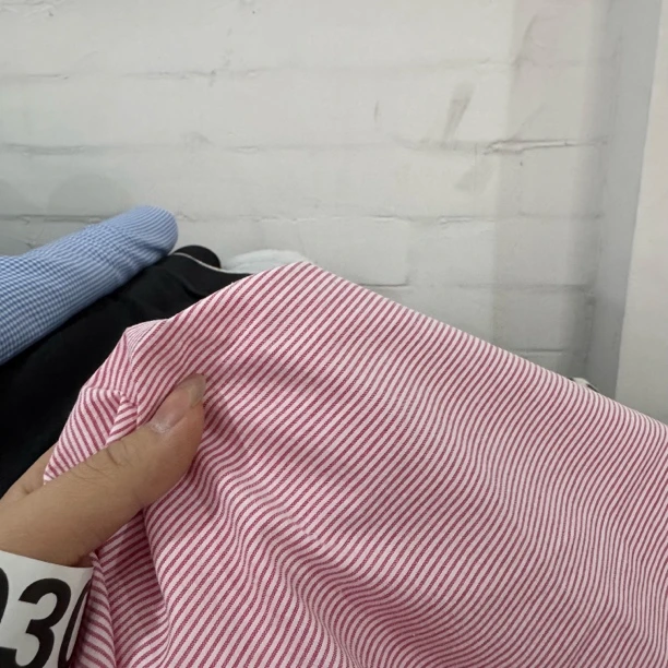 30  纯棉色织小条纹泡泡纹理面料4米价