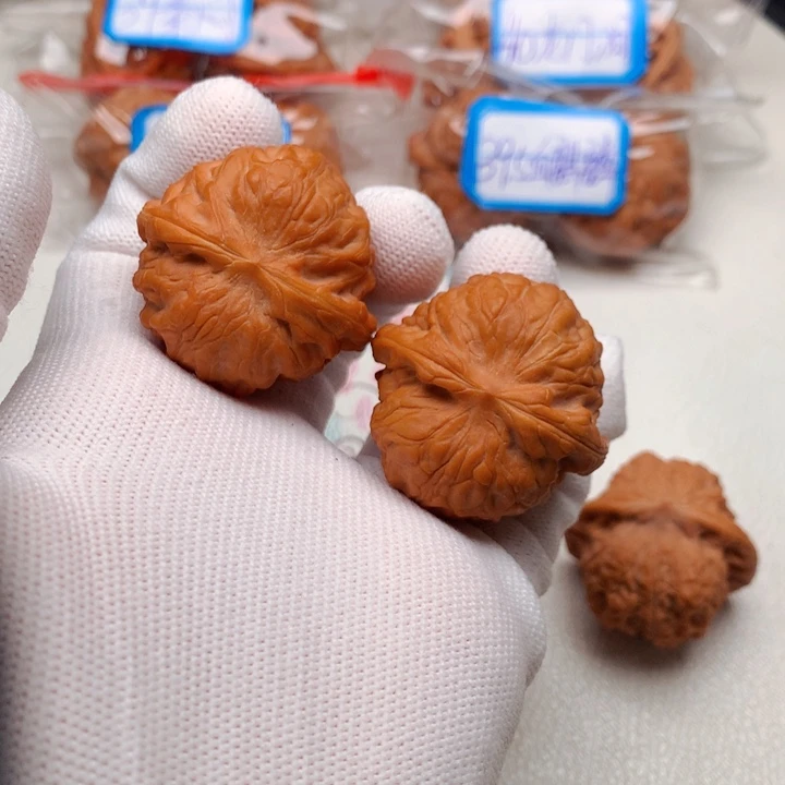 手***云文玩核桃吊坠凤凰山